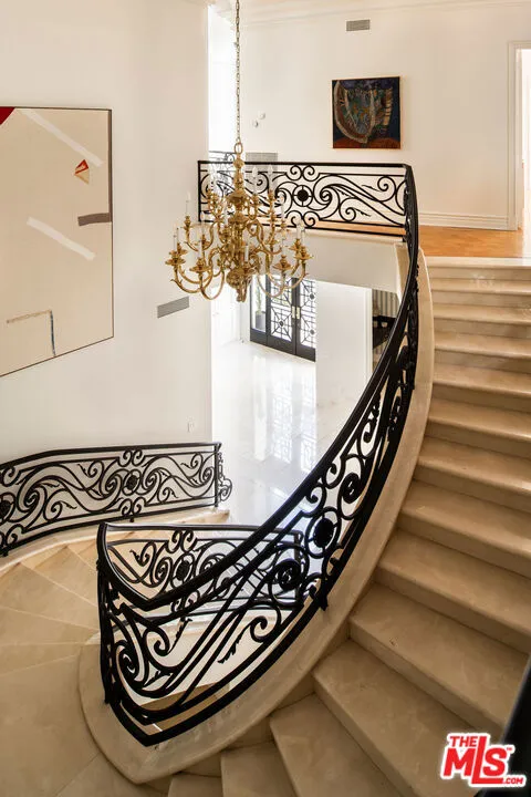 10509 Vestone Way, Los Angeles, California 90077 home-pic-12